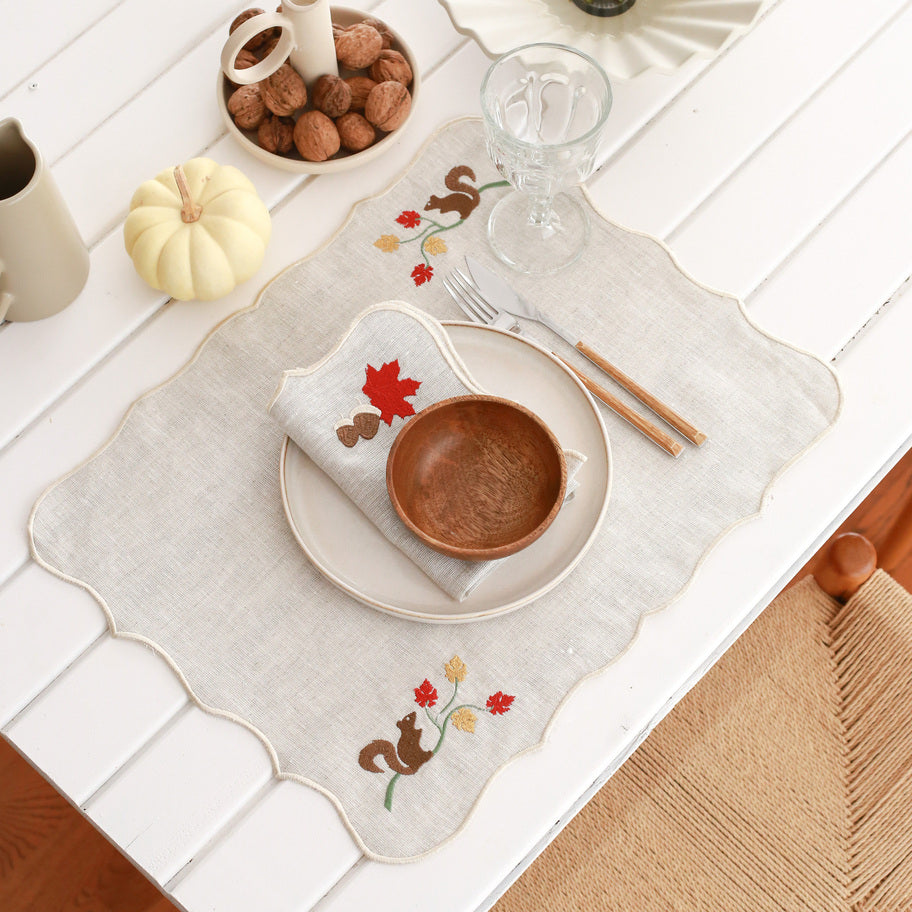 2'li Set Fındık İşlemeli Keten Peçete