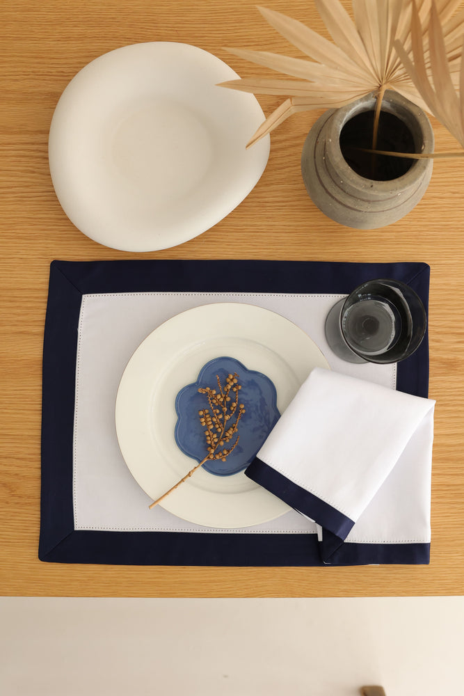 
                  
                    2'li Set Navy-White Amerikan Servis
                  
                