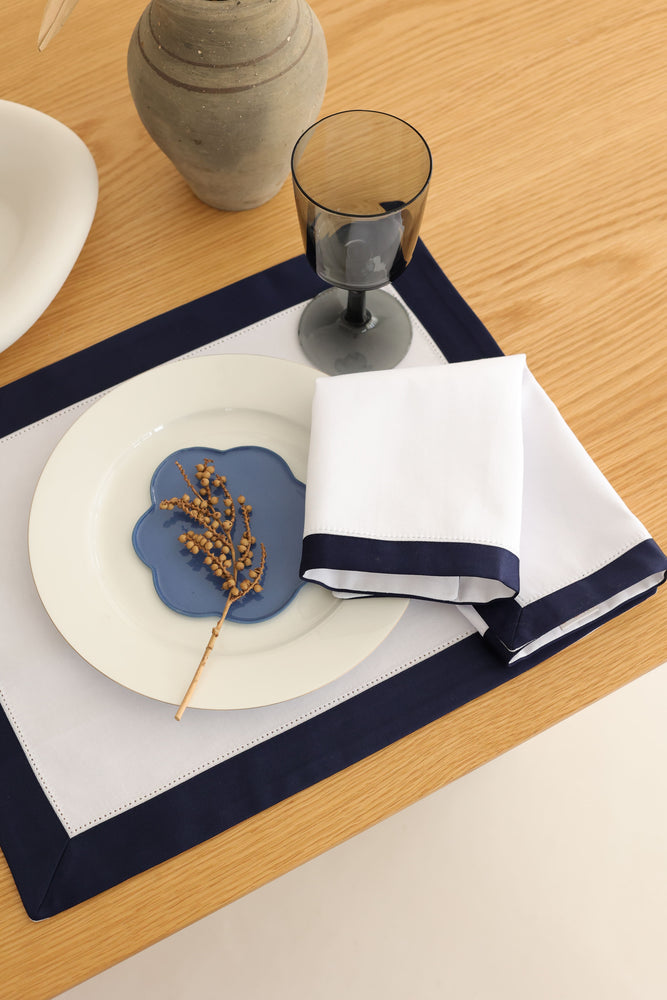 
                  
                    2'li Set Navy-White Amerikan Servis
                  
                