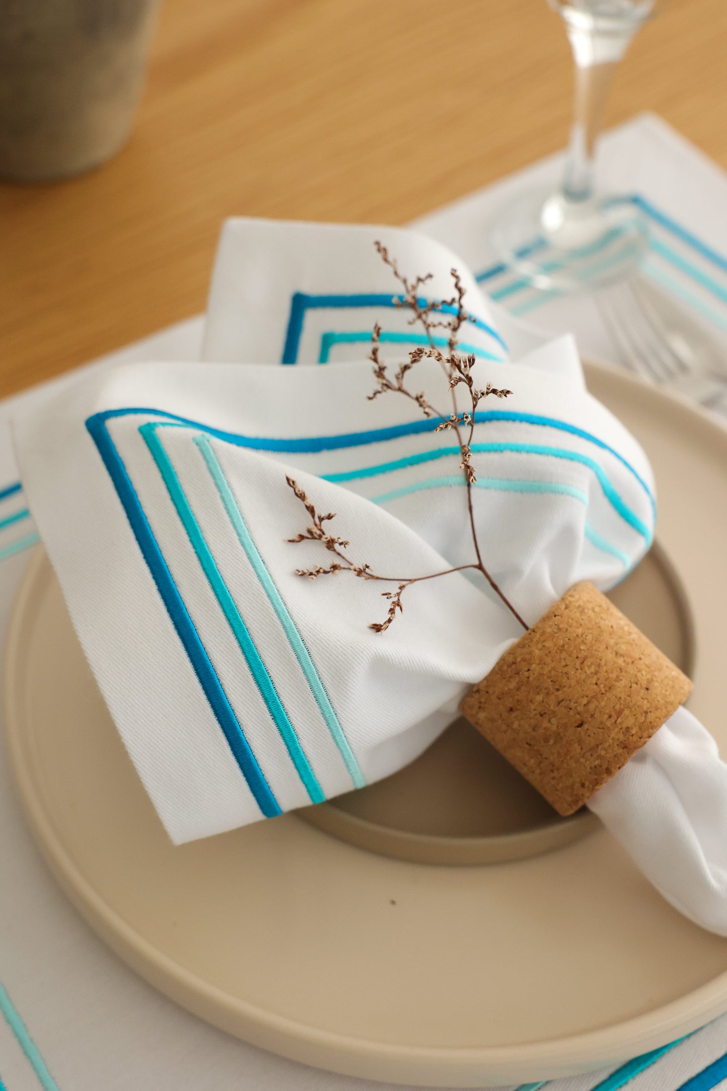 
                  
                    2'li Set Aqua Amerikan Servis
                  
                