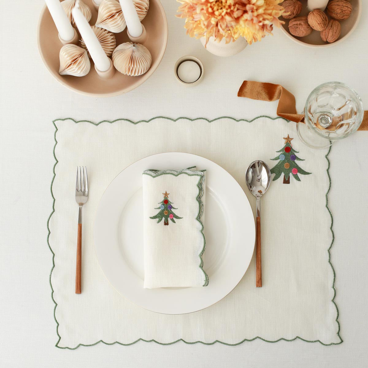 2'li Set Çam Ağacı İşlemeli Keten Peçete