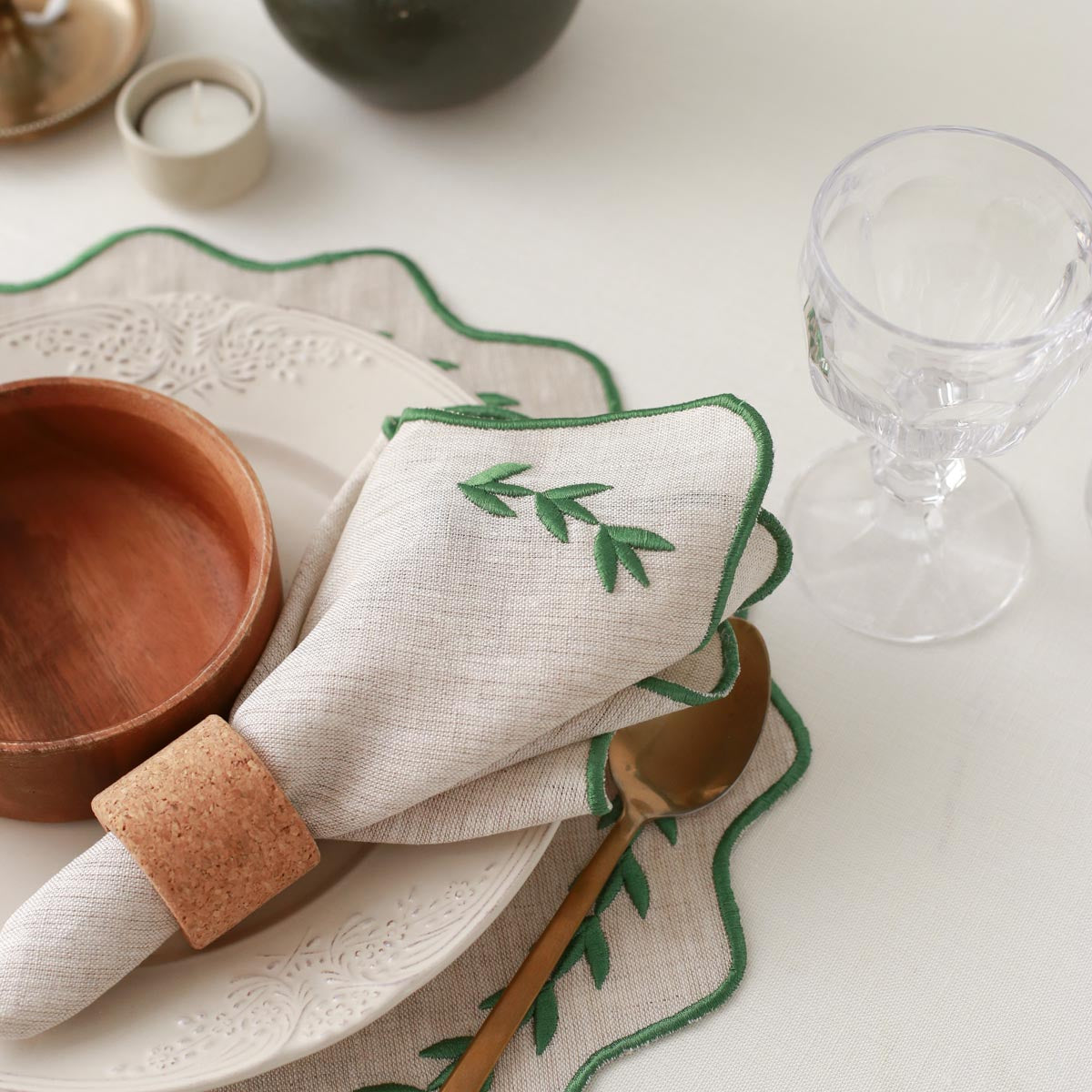 2'li Set Yeşil Yaprak İşlemeli Keten Peçete