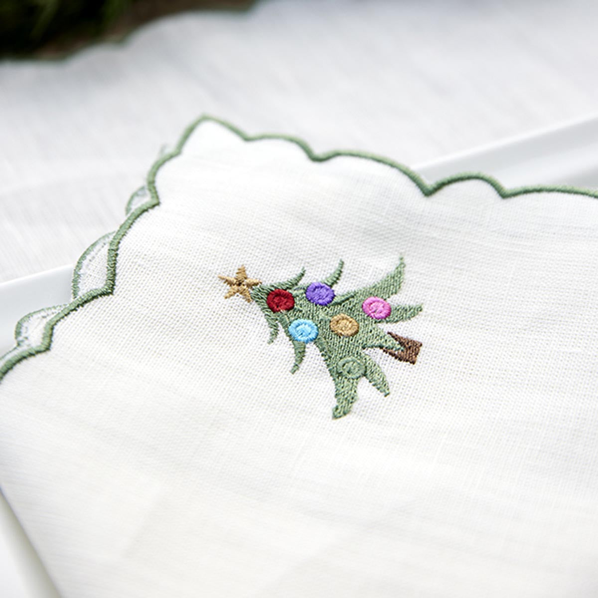 2'li Set Çam Ağacı İşlemeli Keten Peçete